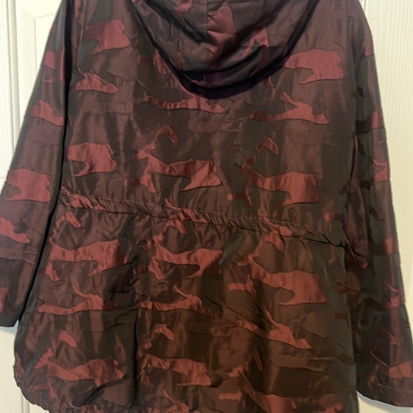 NWOT Chico’s Zenergy Anorak Camo Jacket - Picture 5 of 11